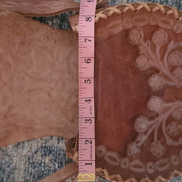 Hand Tooled Vintage Leather Bag - Picture 16 of 16